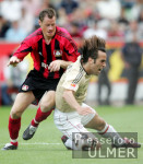 Fussball 1. Bundesliga: Leverkusen - Bayern, Zweikampf