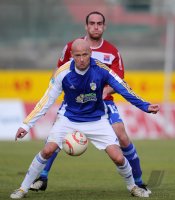 Fussball 3. Bundesliga : Christian Reimann (li, FC Carl Zeiss Jena) gegen Andreas Brysch  (re, Unterhaching)