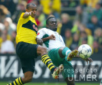 Fussball 1. Bundesliga: Dortmund - Wolfsburg, Zweikampf