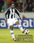 Fussball International: Newcastle, BERNARD Einzelaktion