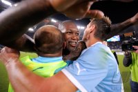 FUSSBALL SERIE A: JUBEL nach dem Sieg , Djibril Cisse , Miroslav Klose (v. li., Lazio Rom)
