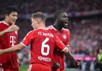 Fussball  1. Bundesliga 26/27 FC Bayern Muenchen - VfB Stuttgart