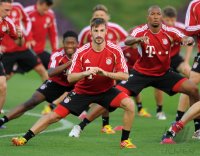 Fussball 1. Bundesliga 11/12: FC Bayern Muenchen Training in Doha