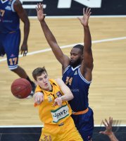 Basketball 1. Bundesliga 14/15 Hauptrunde:  Walter Tigers Tuebingen - Eisbaeren Bremerhaven