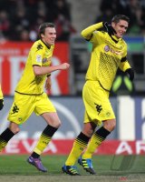 Fussball 1. Bundesliga, Saison 2011/2012:  JUBEL nach dem TOR zum zum 0:1 Kevin Grosskreutz (li,) mit Sebastian Kehl (Borussia Dortmund)