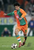 Fussball 1. Bundesliga: Bremen, VALDEZ Einzelaktion am Ball