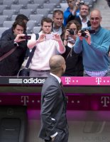 FUSSBALL INTERNATIONAL VORSTELLUNG PEP GUARDIOLA (FC Bayern Muenchen)