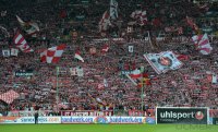 Fussball 2. Bundesliga 12/13: FC K Fans im Fritz-Walter-Stadion
