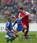 Fussball 1. Bundesliga: Muenchen-Schalke, Zweikampf