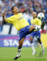 Fussball 1. Bundesliga: Berlin, FATHI Einzelaktion am Ball