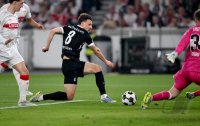 Fussball DFB Pokal  Halbfinale  2025/2026  23.04.2026VfB Stuttgart - SC Freiburg, EINZELBILD, EINZELN, AKTION, EINZELSPIELER, FREISTELLER, GANZE FIGUR, GANZFIGUR, GANZE_FIGURAKTION