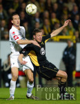 Fussball DFB-Pokal: Aachen - Gladbach, Zweikampf