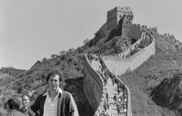 Fussball Beckenbauer (Cosmos New York) vor chinesischer Mauer