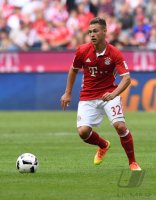 Fussball 1. Bundesliga Saison 16/17: FC Bayern Muenchen - 1. FC Koeln