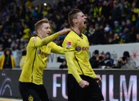 Fussball  1. Bundesliga  13/14: JUBEL Lukasz Piszczek (Borussia Dortmund)