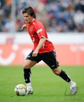 FUSSBALL 1. BUNDESLIGA: Hannover, HUSZTI Einzelaktion