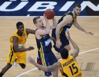 Basketball 1. Bundesliga  12/13  Walter Tigers Tuebingen  - Alba Berlin