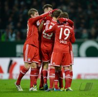 Fussball  1. Bundesliga  13/14: JUBEL FC Bayern Muenchen