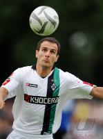 Fussball 1. Bundesliga: Moenchengladbach, TOUMA Einzelaktion