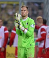 Fussball DFB Pokal 2. Runde 13/14: Torwart Oliver Baumann (SC Freiburg)