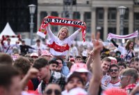 Fussball DFB Pokal Finale 24/25: Arminia Bielefeld - VfB Stuttgart, Public Viewing auf dem Schlossplatz