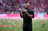Fussball 1. Bundesliga 25/26: FC Bayern Muenchen 35. Deutschen Meisterschaft