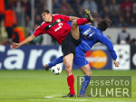 Fussball CL: Leverkusen- Manchester, Zweikampf
