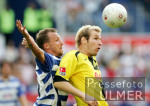Fussball 1. Bundesliga: Duisburg - Dortmund, Zweikampf