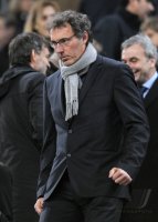 Fussball CHL  Saison 2010/2011:  Nationaltrainer Trainer Laurent Blanc (Frankreich)
