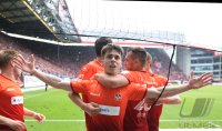 Fussball 2. BUNDESLIGA 14/15 : JUBEL 1. FC Kaiserslautern