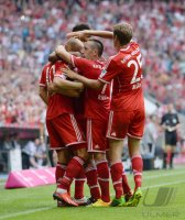 Fussball  1. Bundesliga  13/14: JUBEL Bayern Muenchen