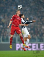 FUSSBALL INTERNATIONAL CHL VIERTELFINALE 12/13: Juventus Turin - FC Bayern Muenchen