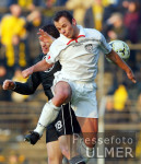 Fussball 2. Bundesliga: Aachen - Reutlingen, Zweikampf