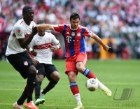 Fussball, 1. Bundesliga  Saison 2013/2014: FC Bayern Muenchen - VfB Stuttgart