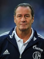 Fussball 1. Bundesliga, Saison 2011/2012: Schalke 04, STEVENS