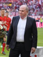 Fussball 1. Bundesliga Saison 17/18: FC Bayern Muenchen -  VfB Stuttgart