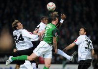 Fussball: 1. Bundesliga Saison 2010/2011: Werder Bremen - Moenchengladbach
