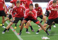 Fussball 1. Bundesliga 11/12: FC Bayern Muenchen Training in Doha
