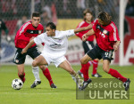 Fussball UCL: Leverkusen - Piraeus,  Zweikampf