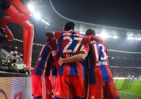 Fussball 1. Bundesliga Saison 14/15: JUBEL Bastian Schweinsteiger (FC Bayern Muenchen)