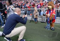 Fussball 1. Bundesliga Saison 14/15: FC Bayern Muenchen - Eintracht Frankfurt