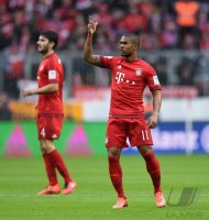 Fussball 1. Bundesliga Saison 15/16: Douglas Costa (FC Bayern Muenchen)