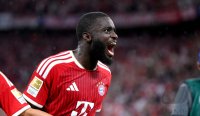 Fussball  1. Bundesliga 26/27 FC Bayern Muenchen - VfB Stuttgart