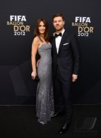Fussball International  FIFA Ballon d Or 2012: Xabi Alonso (Real CF Madrid) mit Frau Nagore Aranburu