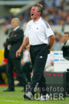 FUSSBALL 1. Bundesliga: S04, HEYNCKES schreit