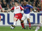 Fussball WM Qualifikation: Frankreich - Schweiz, Zweikampf