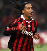 FUSSBALL  International CHL 09/10 : JUBEL ,  Ronaldinho (AC Mailand)
