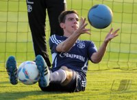 Fussball 1. Bundesliga 11/12: FC Schalke Training in Doha