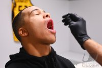 Basketball 2. Bundesliga  20/21: Mirjan Broening (Tigers) beim Covid-19 Schnelltest