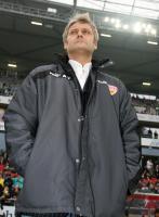 Fussball 1. Bundesliga: Hannover - Stuttgart, Trainer VEH